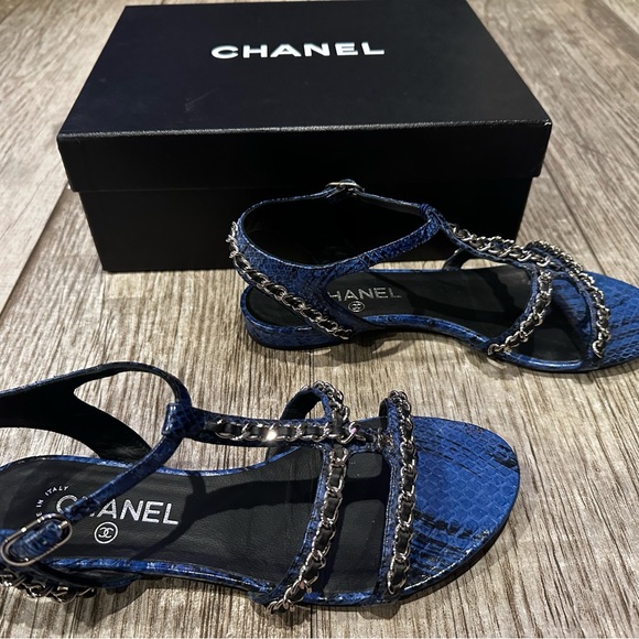 CHANEL- Python Blue, silver, and black thong fancy sandal - Picture 8 of 10